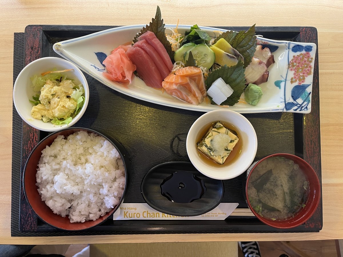 和食レストランKuroChan Kitchen