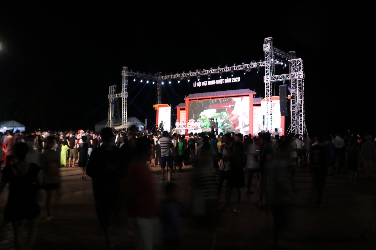 メインステージエリア