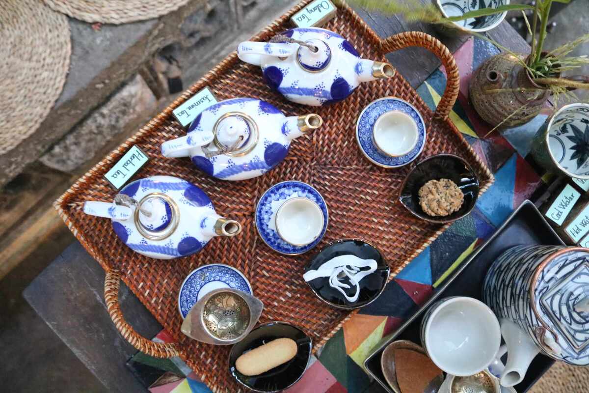 静かな空間・美味しいお茶に心解きほぐされる