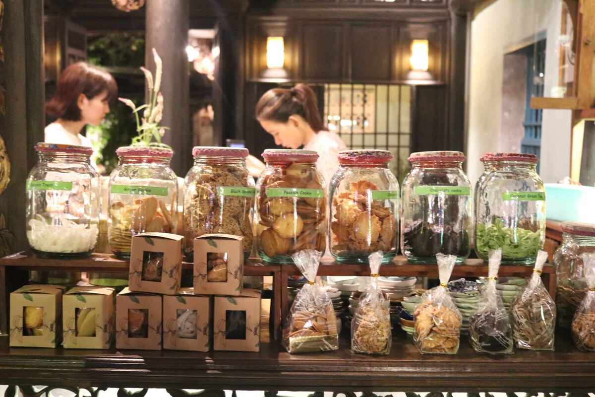 静かな空間・美味しいお茶に心解きほぐされる