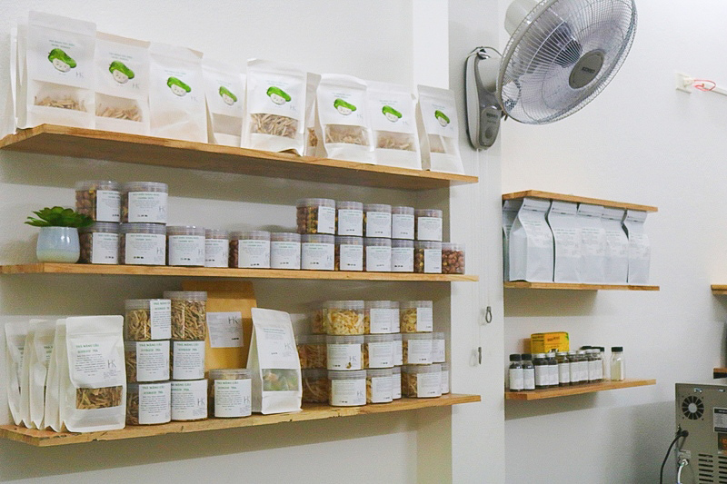 お土産におすすめ！自家製のドライマンゴーはマストバイ