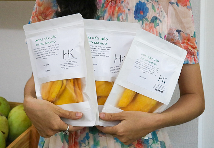 リトルマンゴーが監修する自家製ドライマンゴーも美味！75,000VND～販売中。