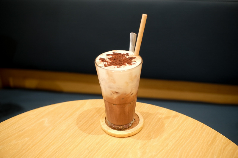 Coconut Milk Fresh Cacao(48,000VND)