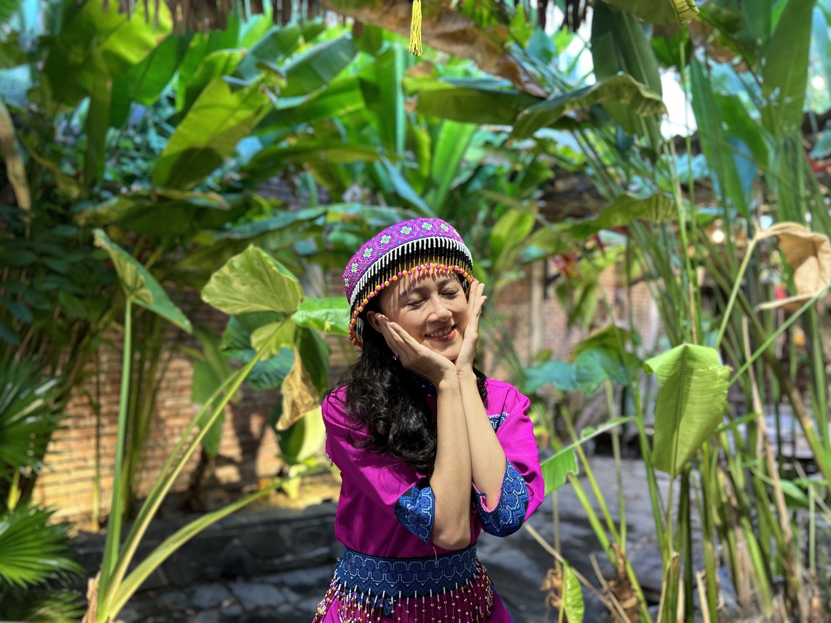 民族衣装を気軽に楽しめるカフェ、是非トライしてみて