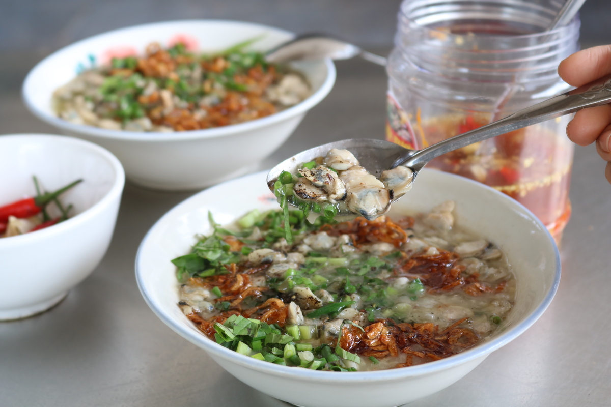 Cháo nghêu Cô Gió