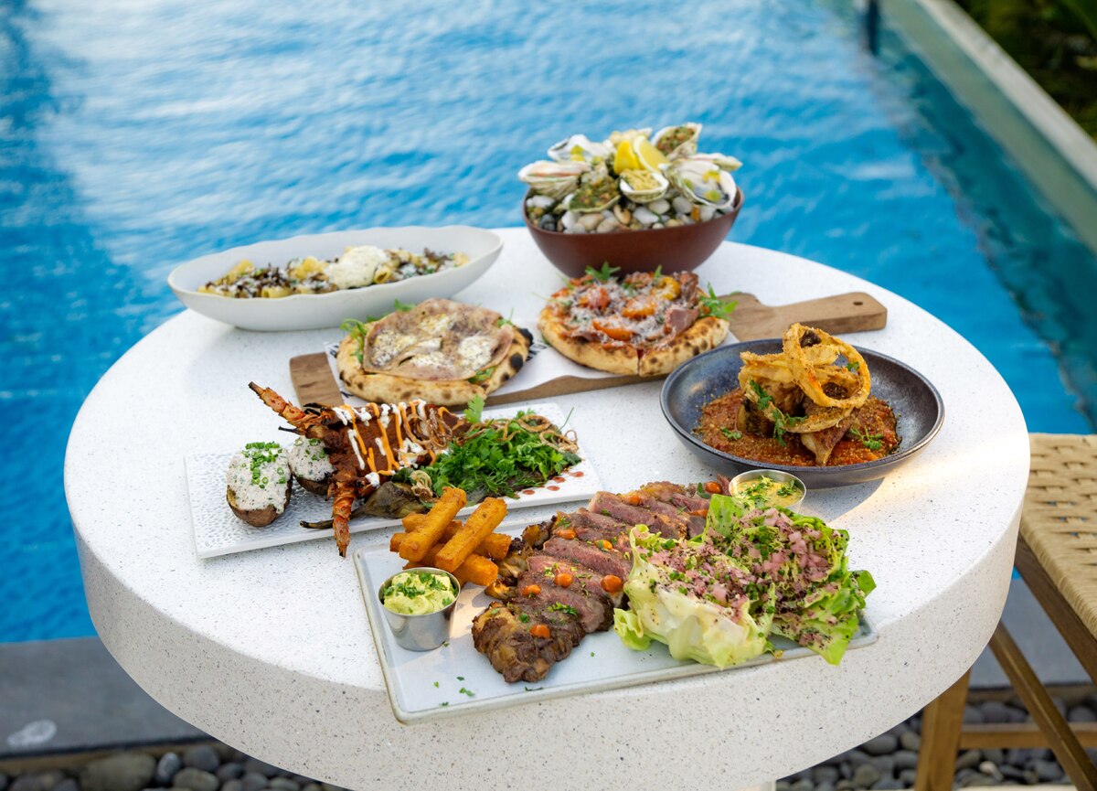 ニューオリエンタルホテルの屋上に位置するThe gypsy(ザ・ジプシー)