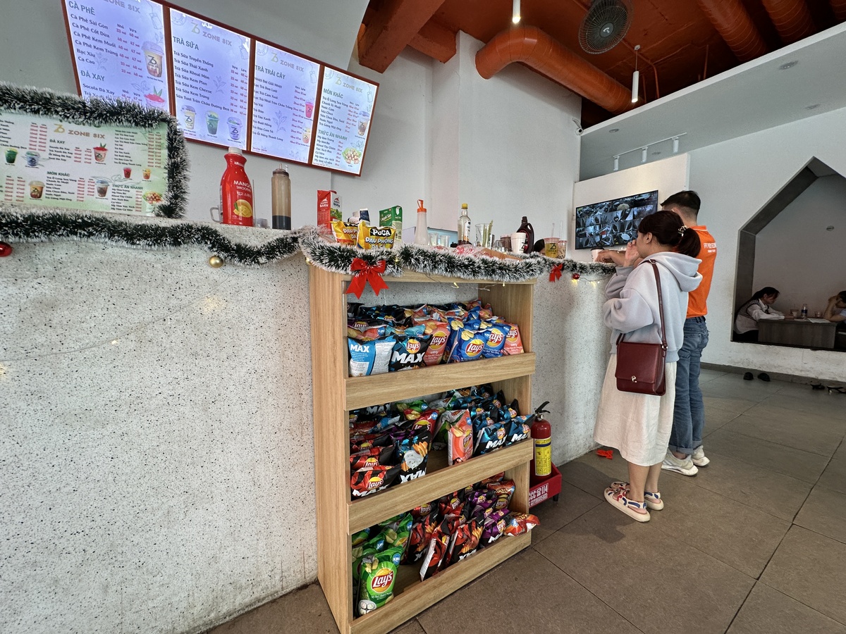 24時間カフェのチェーン店ZONE6