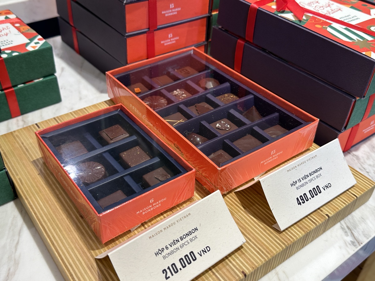 自分へのご褒美やプレゼントとしてボンボンショコラも人気 チョコレートは14度から16度以下での保存できるようにしましょう。