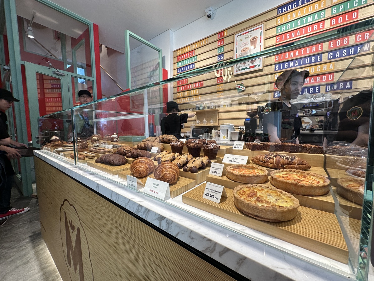 ケーキのお値段は大体60,000～150,000VNDまで