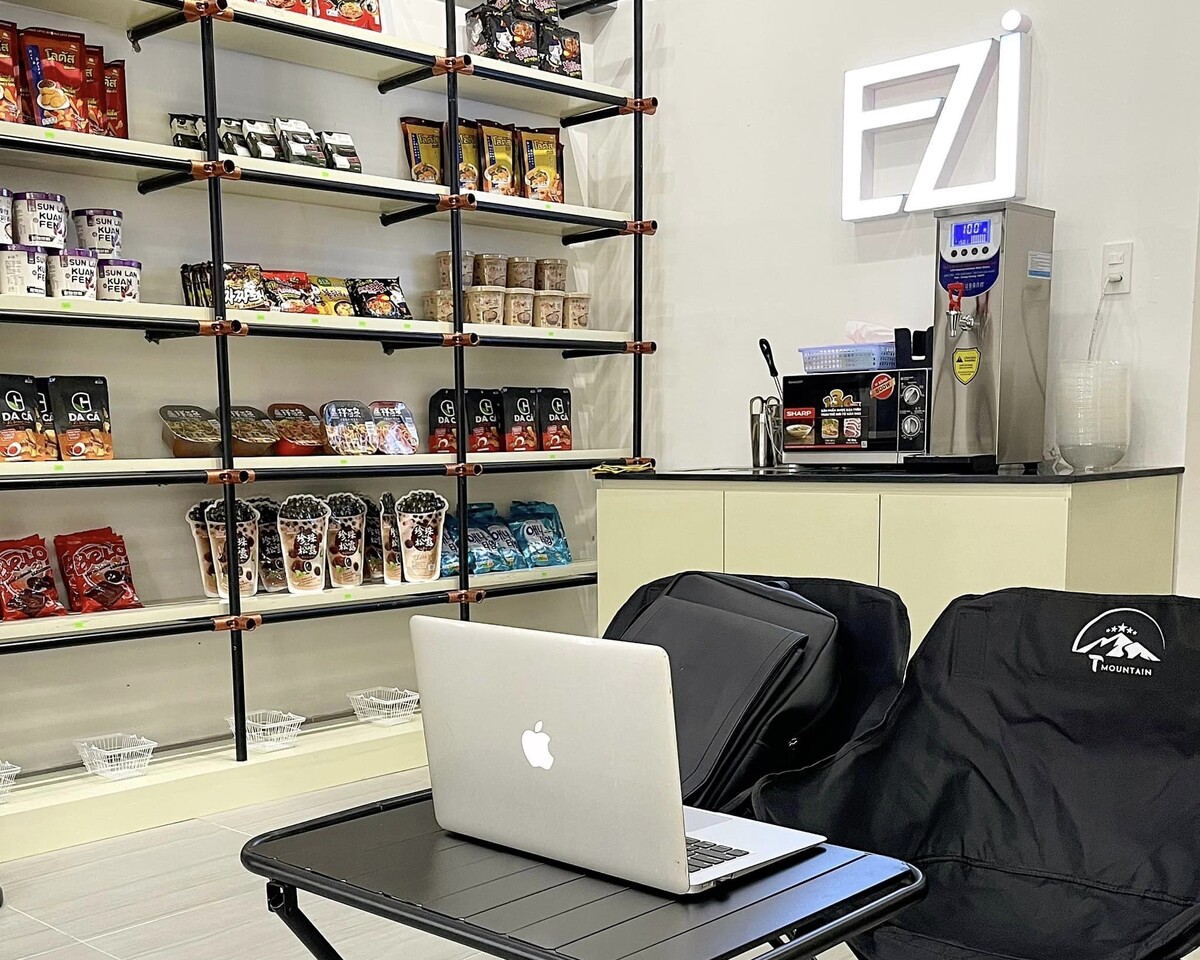 EZI Coffee &amp; Tea (エッジコーヒー＆ティー)