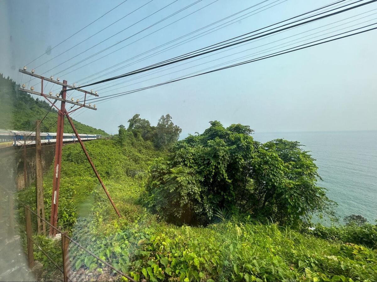 住所：Ga Huế (2 Bùi Thị Xuân, Vinh Ninh, Huế)