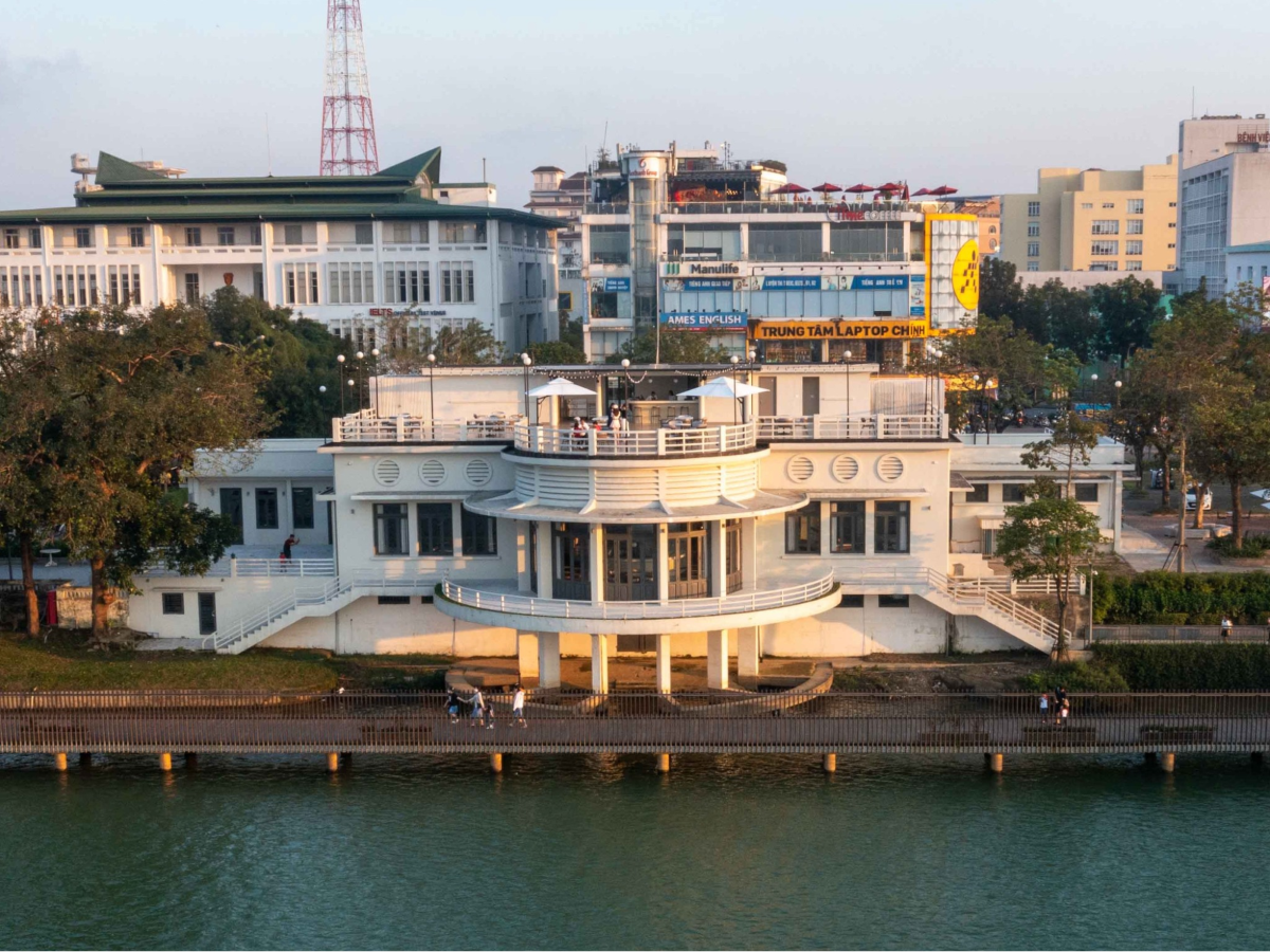 Le Cercle Hue (ル セルクル フエ)