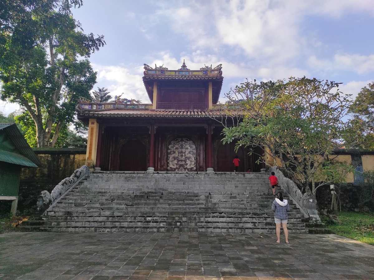 ドンカイン帝陵