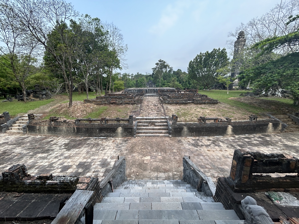 ティエウチー帝陵