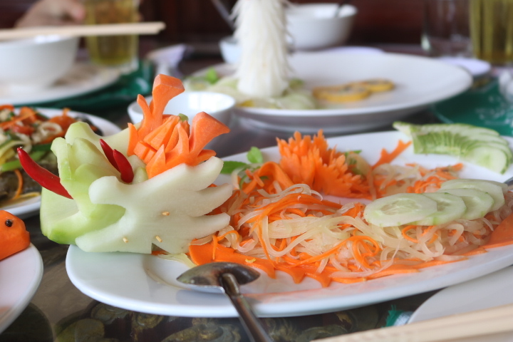 Tinh Gia Vien(ティンザ―ヴェン)