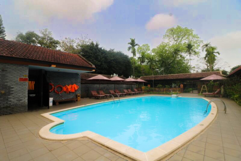 水遊びするには十分な大きさがある縦約100mあるプール。