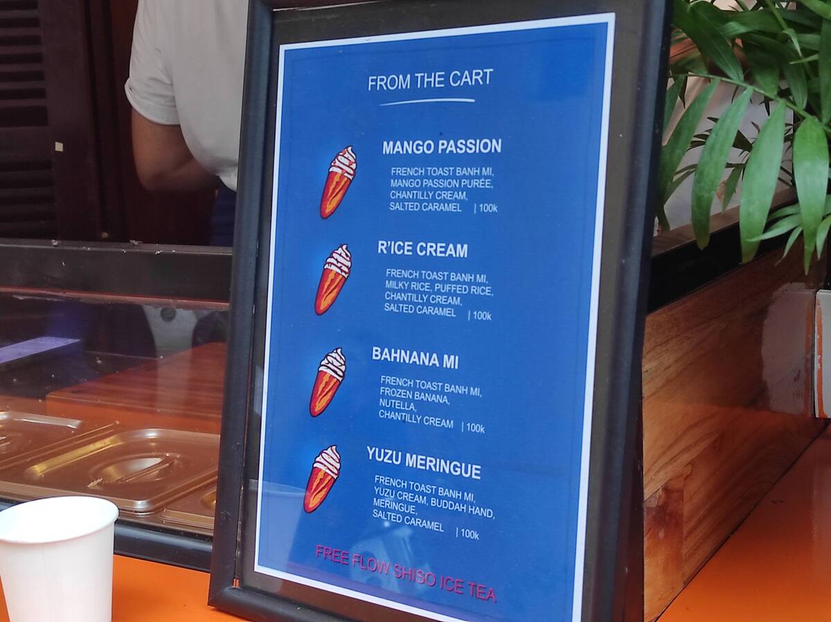 バインミーの種類は、バナナ・パッションフルーツ、ゆず、ライスなど4種類の味