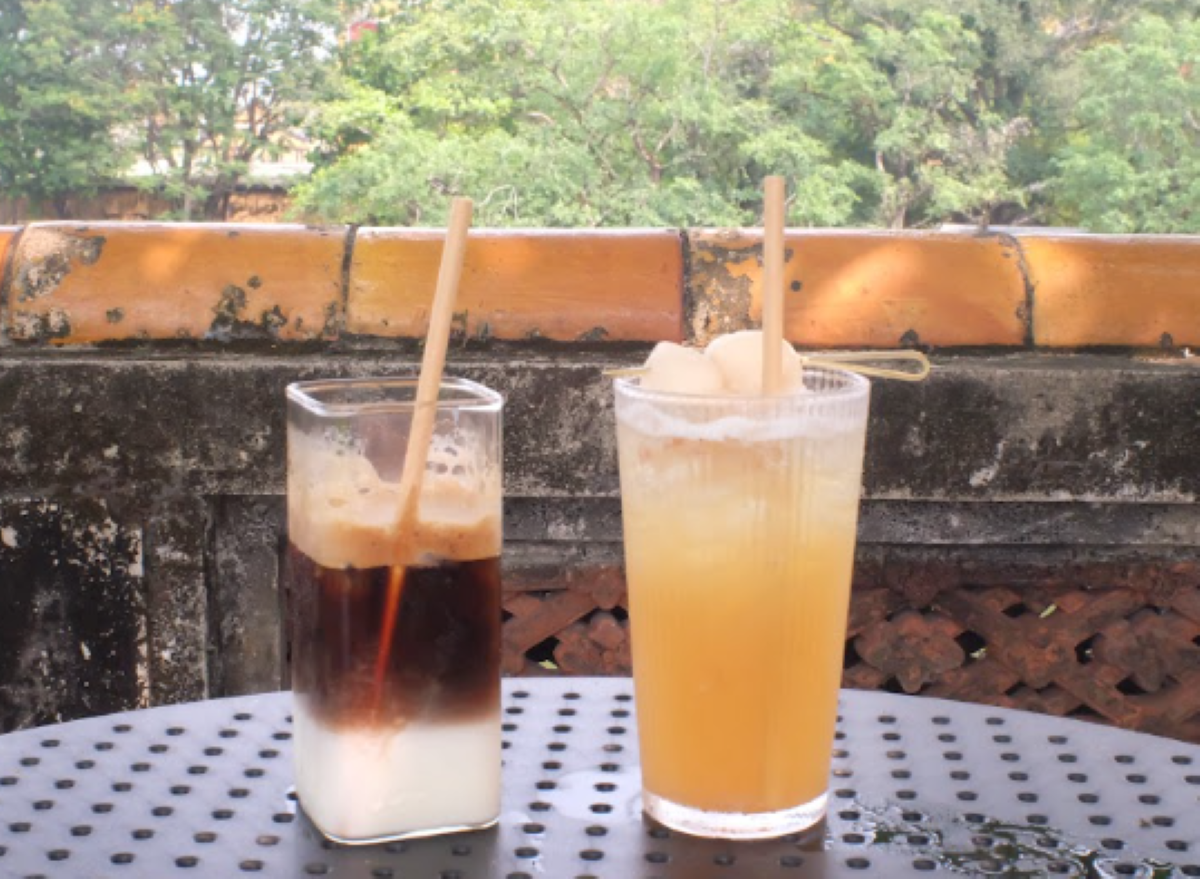 Không gian Tứ phương vô sự lầu