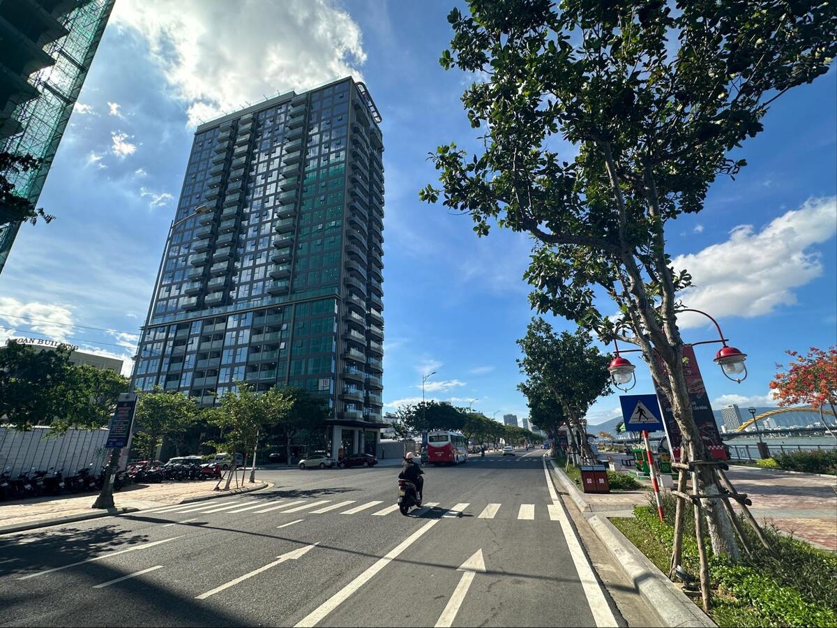 Tran Van Tru通りとBach Dang通り隣接