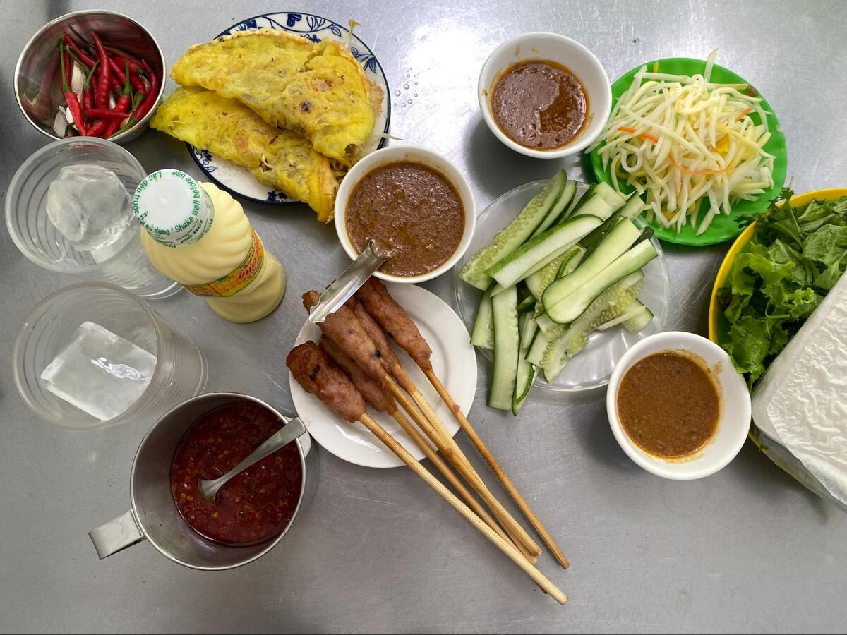 バイン・セオ・バーユン（BÁNH XÈO BÀ DƯỠNG）