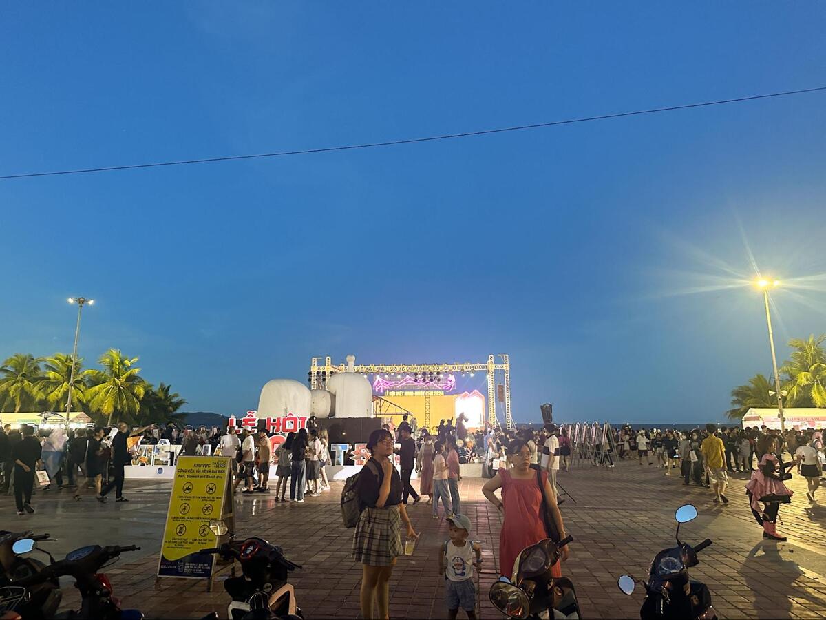 本イベントはステージ会場の他、屋台は(飲食/物販/企業PR)計約60店舗が出店し、イベントを盛り上げました。