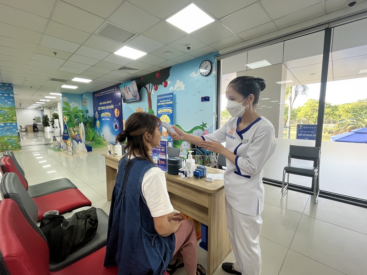 30分経過観察後、体温や表情、体調の確認をしてもらったらおわりです。