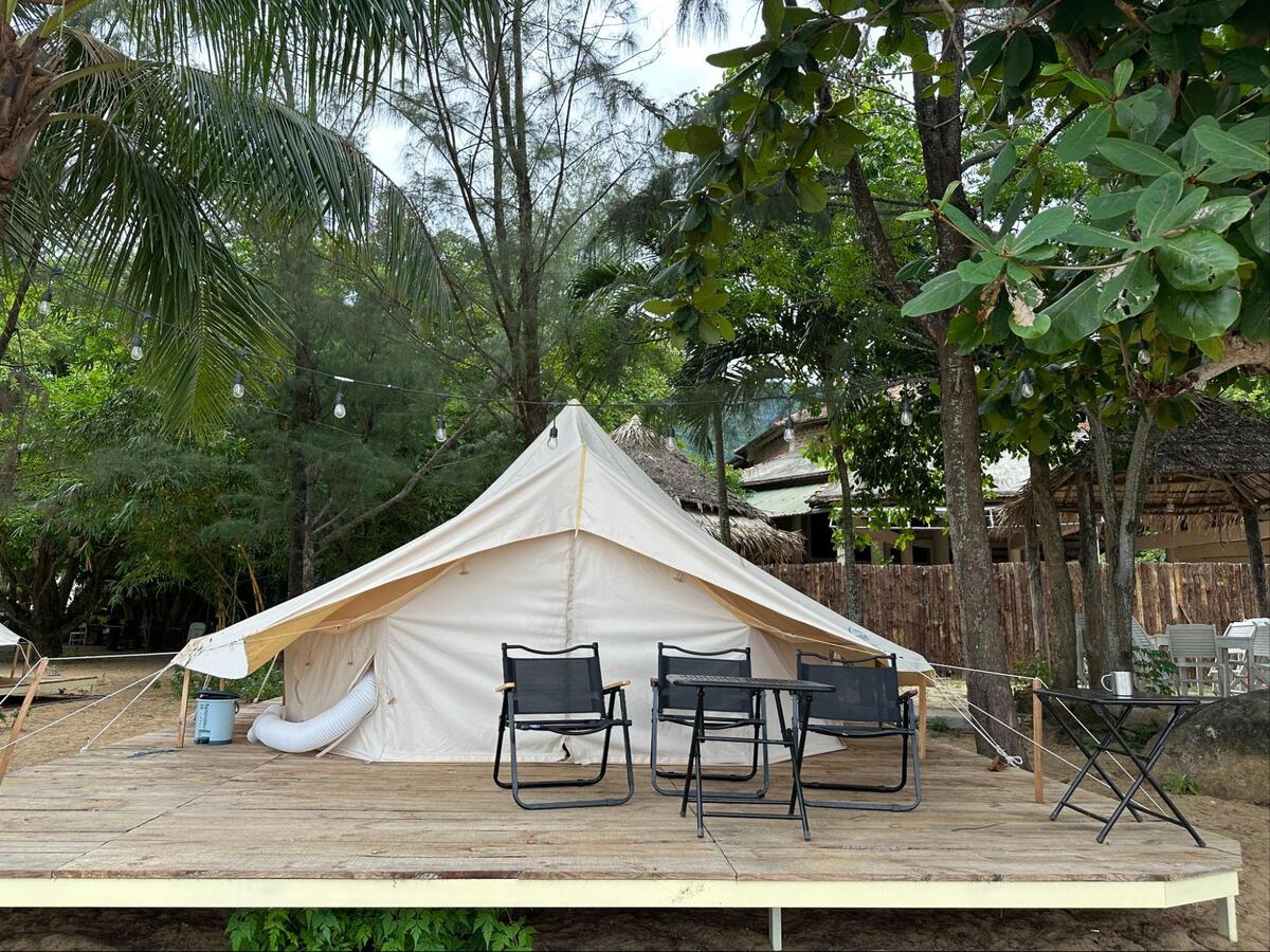 グランピングのチェックイン時間は15時、チェックアウトは翌日の10時までとなっています。