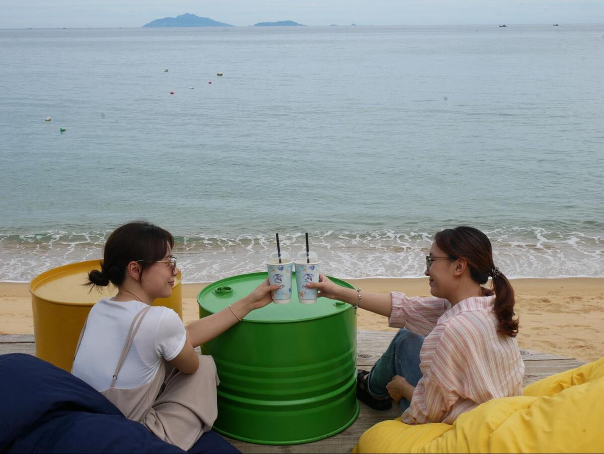 海の音を聞きながらのんびりとした時間をお過ごしいただけます。