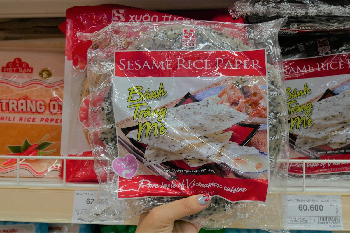 お煎餅のようなライスペーパー