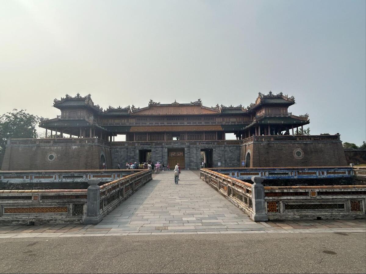 午門(Ngọ Môn)★