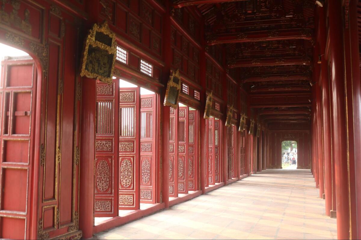 朱色の回廊(Trường Lang)★
