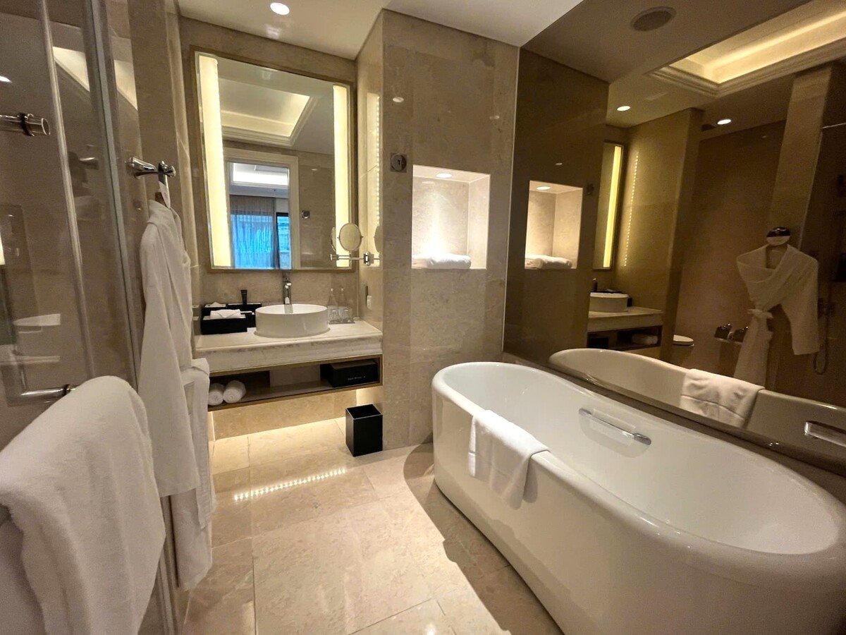 heraton Grand Danang Resort &amp; Convention Center