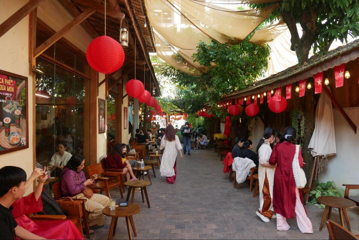 カフェがまるで街のようになっています。