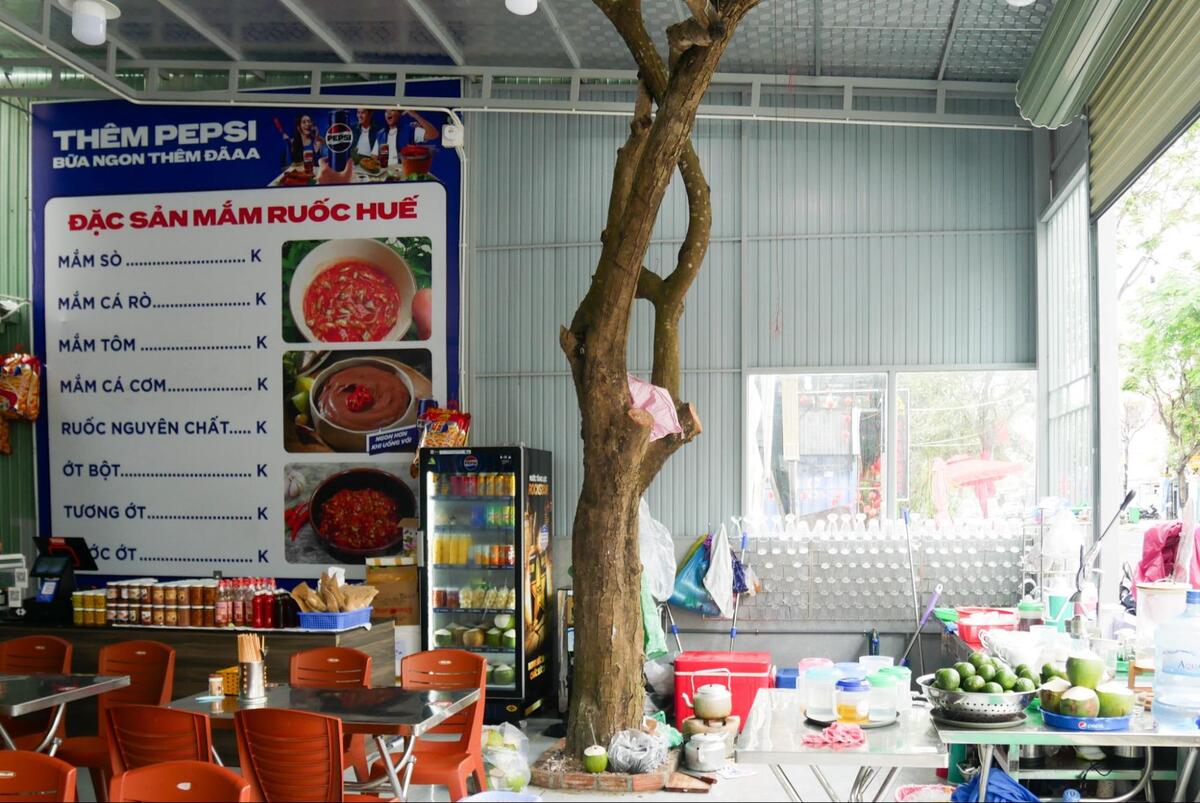 Bánh ướt heo quay Bà Sửu(