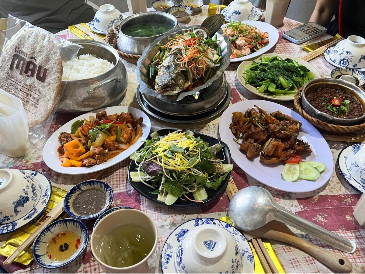 Nhà Hàng Cơm Mậu