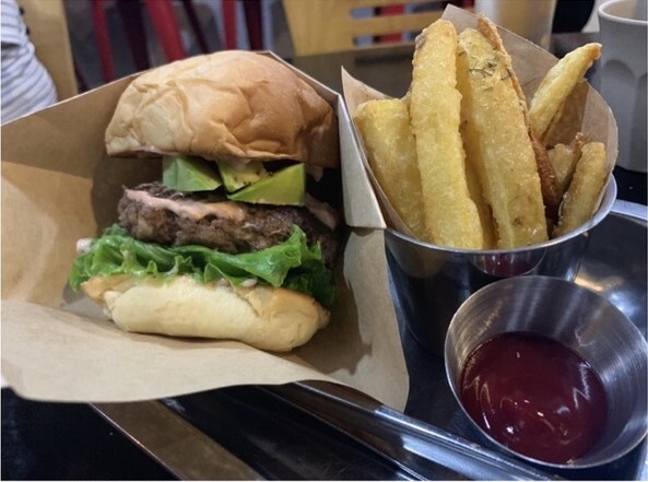 ダナン名物バーガーブロス