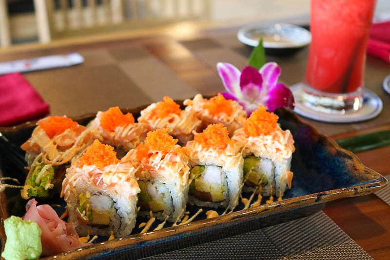 波レストラン Nami Restaurant