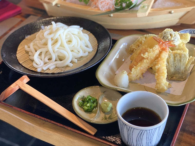 波レストラン Nami Restaurant