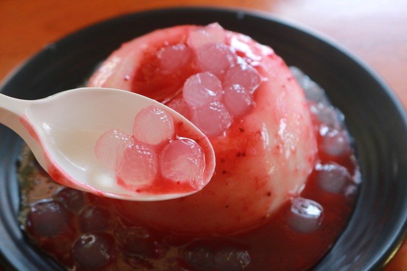 イチゴシロップ×ゼリー×豆腐