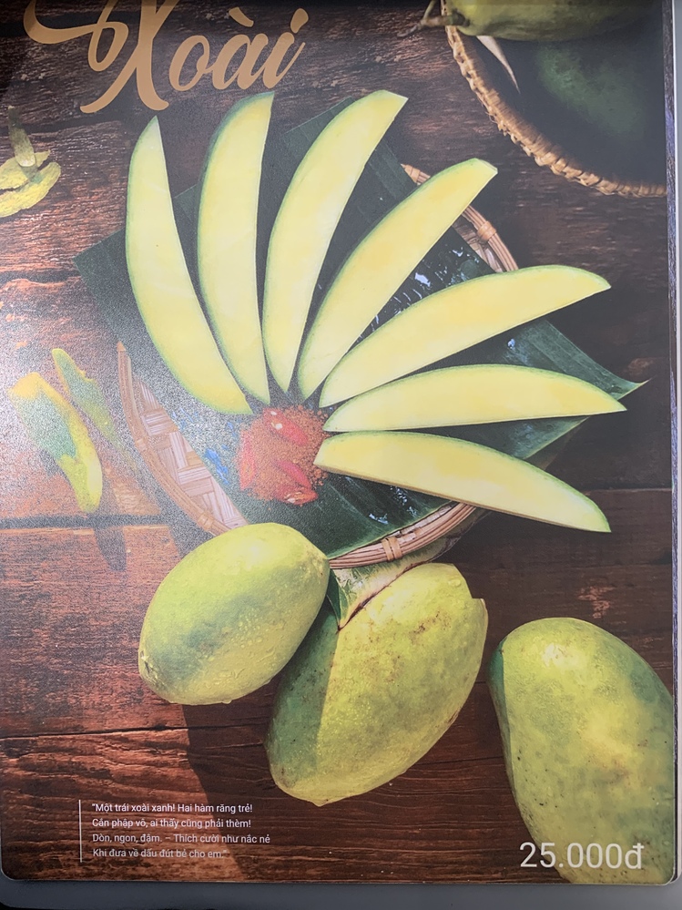 シンプルでローカルなカフェメニュー