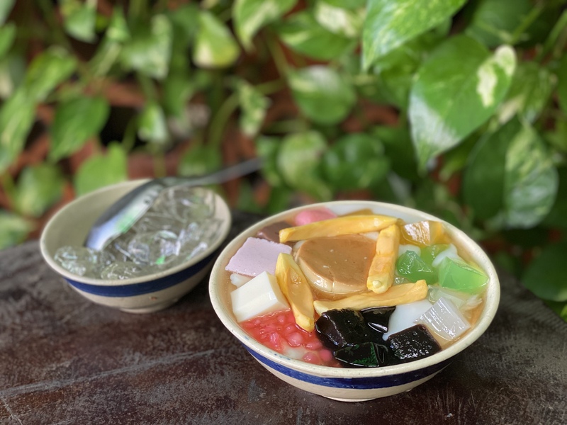 スペシャル とうふ(27,000VND:約140円)