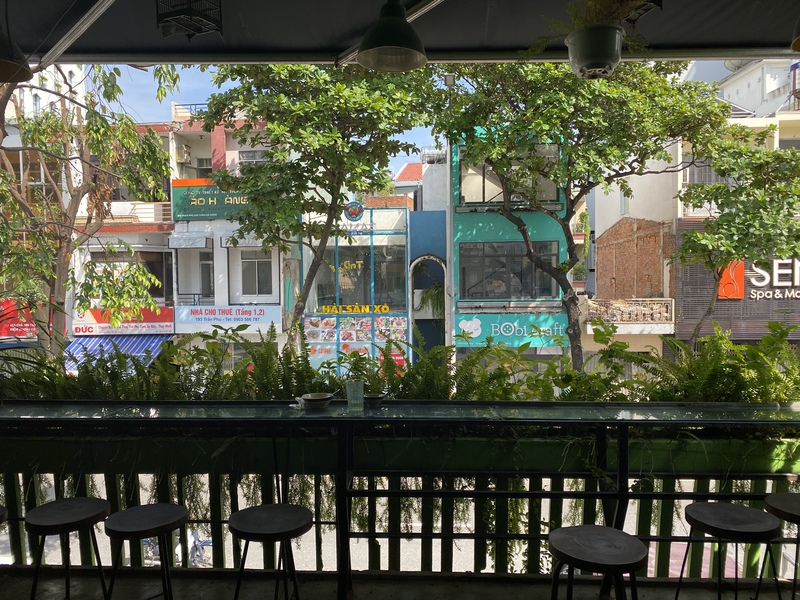 2階席からはベトナムの風を感じられます