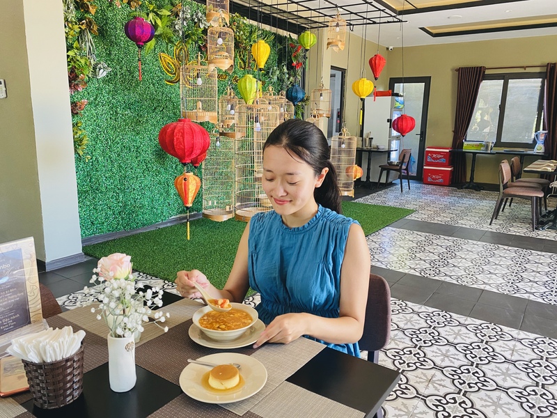 最後にドリンクと軽食二品を頂けます