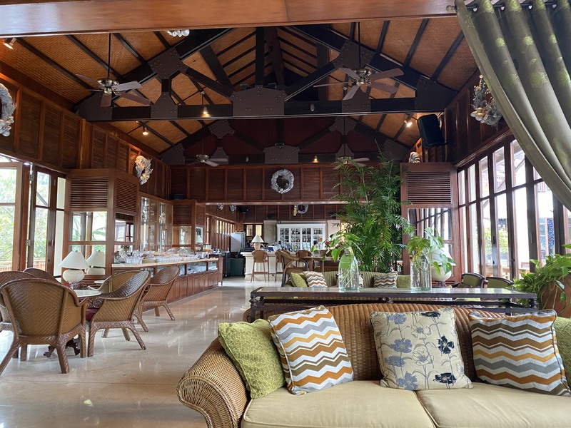 Furama Resort Danang -Hai Van Lounge-