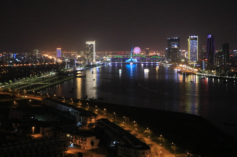 ダナン市内が一望できます。