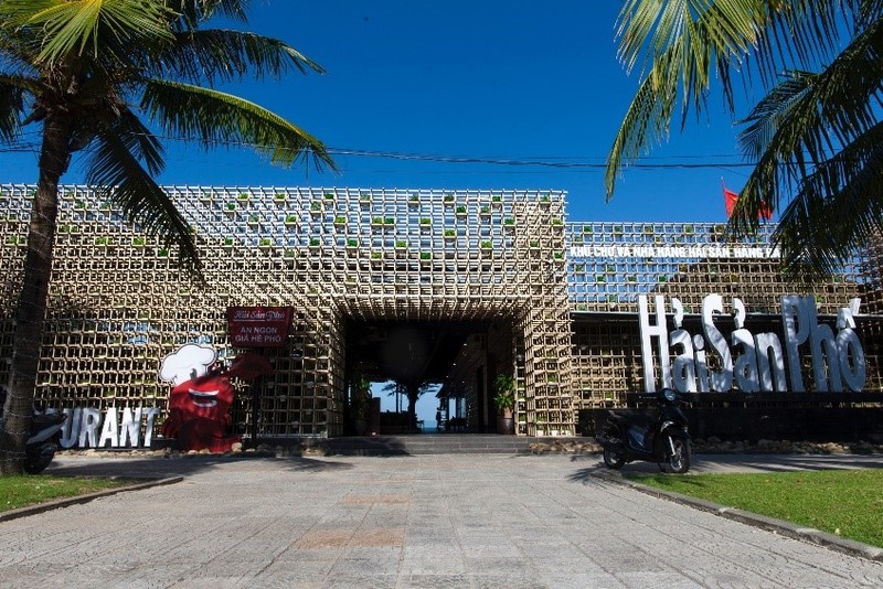 ダナン海辺の海鮮料理レストランHải Sản Phố