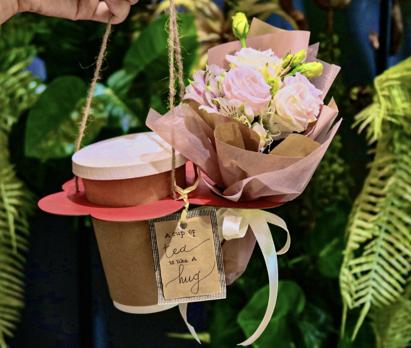 フラワーアーティストが手掛けるお洒落コンセプトカフェThe Flower Lounge