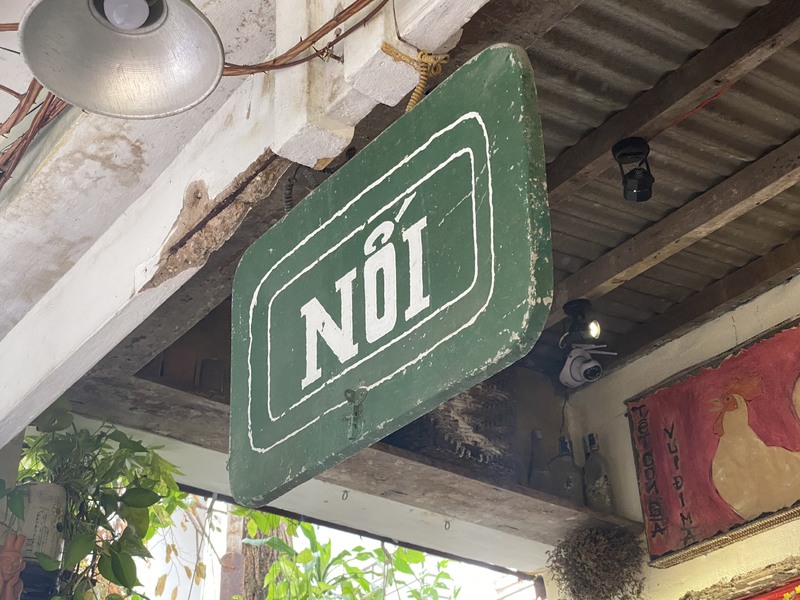 路地奥なのに地元民で激込みの人気カフェ「Noi Cafe」