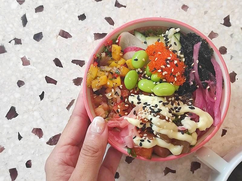 美味しいハワイ風ポケ丼が食べられる「Rainbowl Poke Da Nang」
