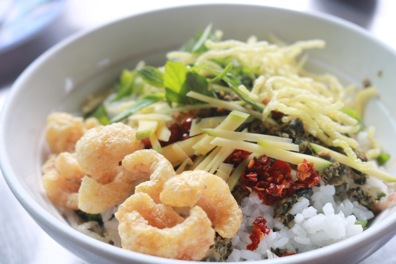 シジミたっぷりフエ名物のコムヘン！ダナンのローカル店「Quan Thanh com hen」で食べよう